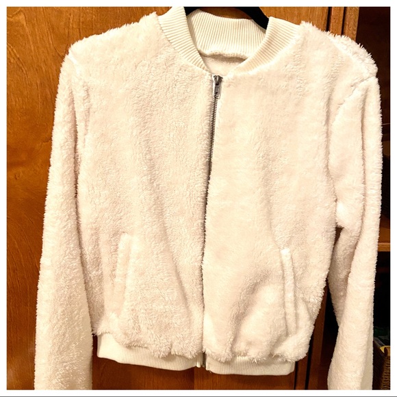 CLEARANCE-FIRM‼️Snow Bunny Fuzzy Bomber - Picture 7 of 7